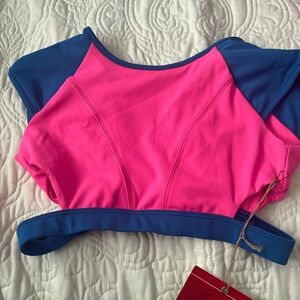 Tiger Friday Short & Sweet Crop in Taffy, Adult Small